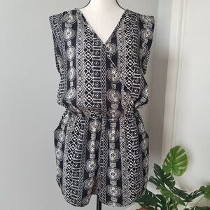 One Clothing sleeveless V-neck romper M